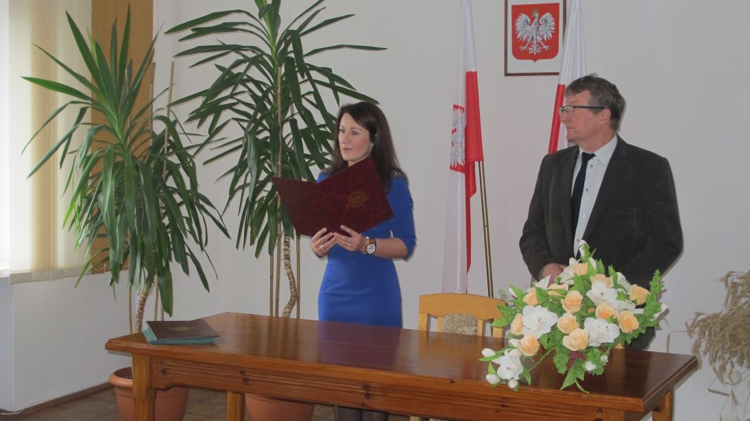 Zdjęcie do wiadomości Uroczyste wręcznie zaświadczeń o wyborze.